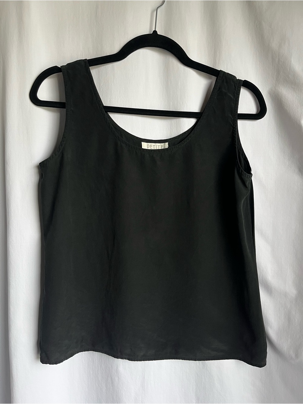 Petite Sophisticate Black 100% Silk Scoop Neck Tank Y2K